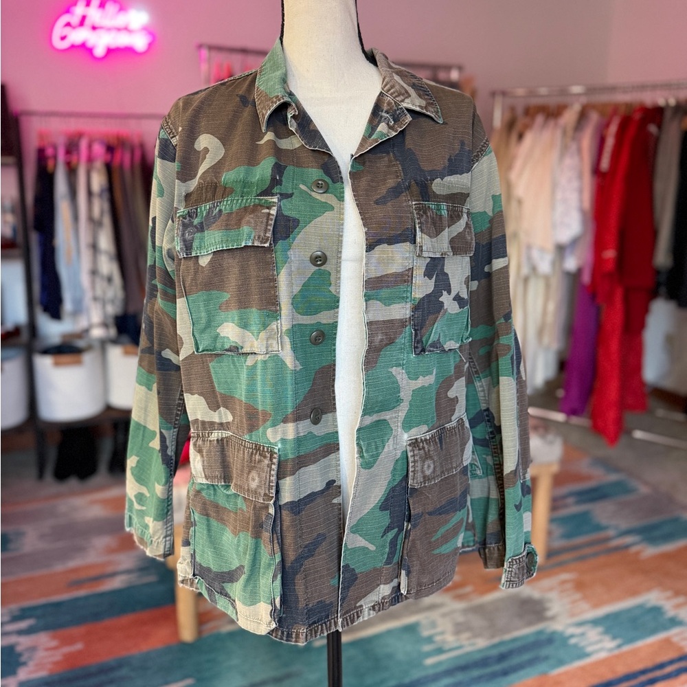 Vintage Surplus Military Marine Corps Camo Button-Up Shirt Jacket